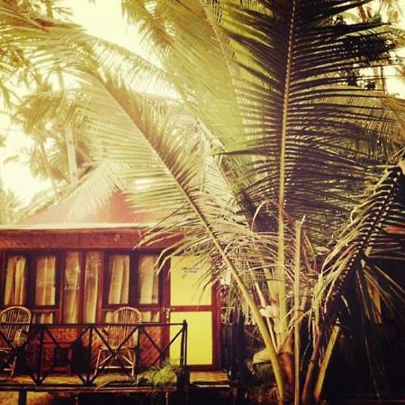 Over The Moon Beach Resorts Palolem Exterior foto