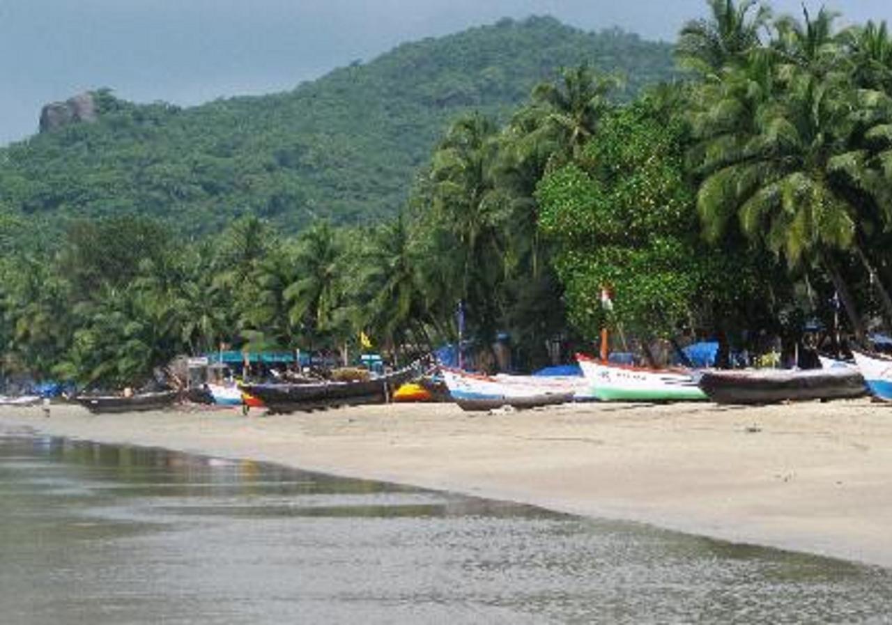 Over The Moon Beach Resorts Palolem Exterior foto